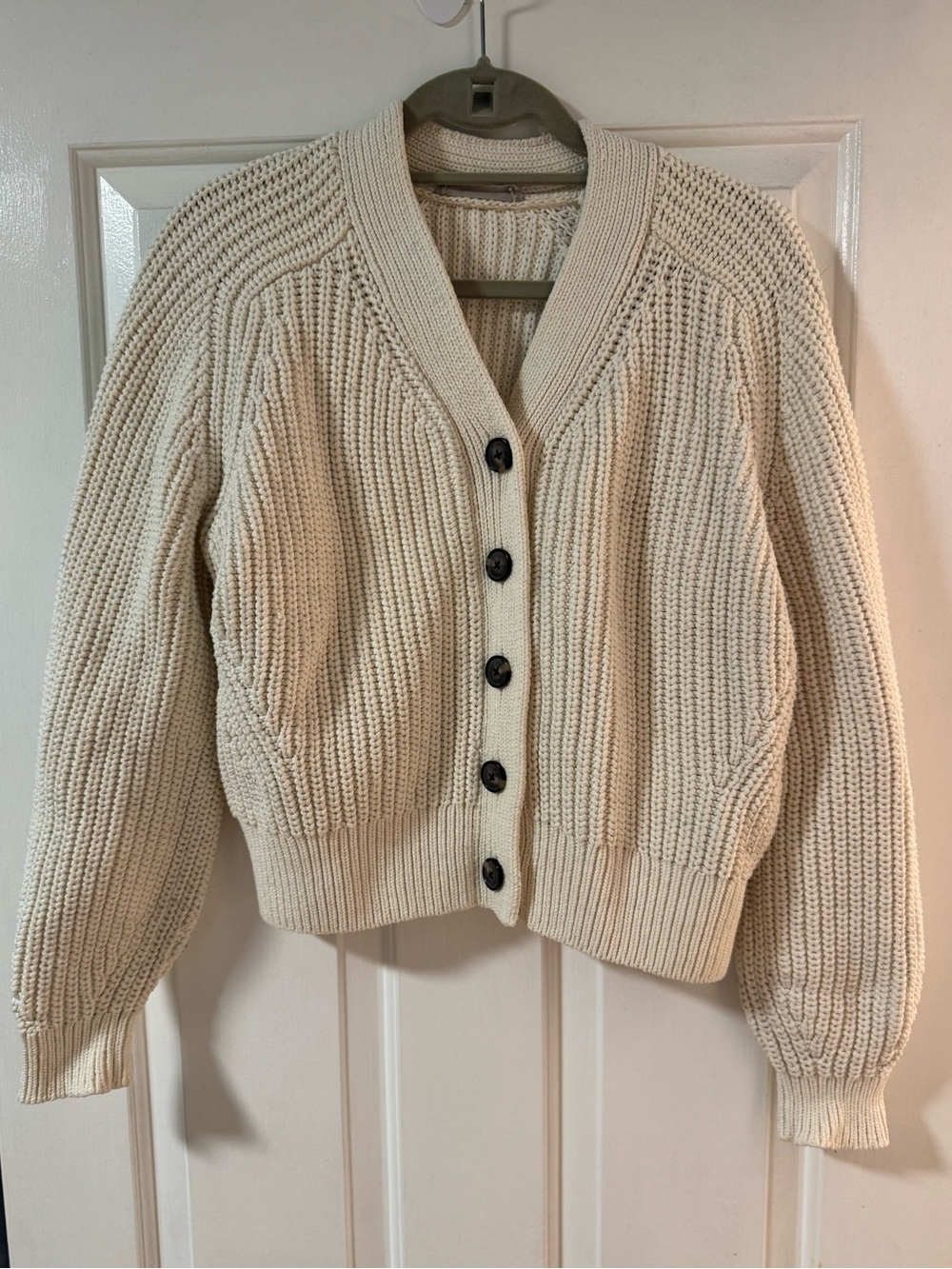 Everlane Cream Chunky Knit Button Cardigan